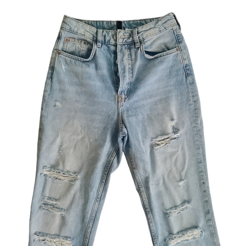 H&M jeans (divided) 36 eur / 4us